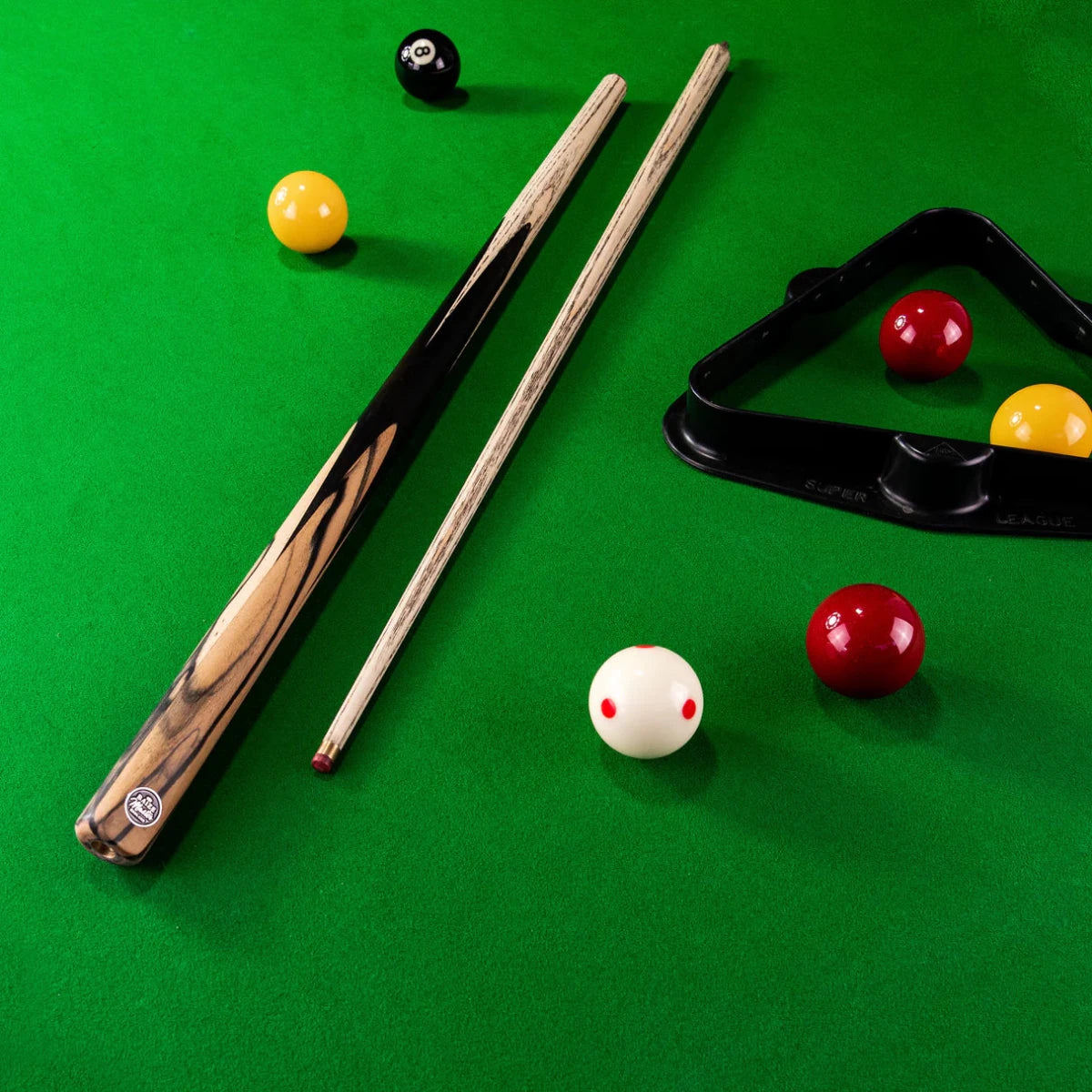 Baize Master Crombie 57 inch 2 Piece Centre Joint English Pool Cue - 8.5mm Red Layered Tip