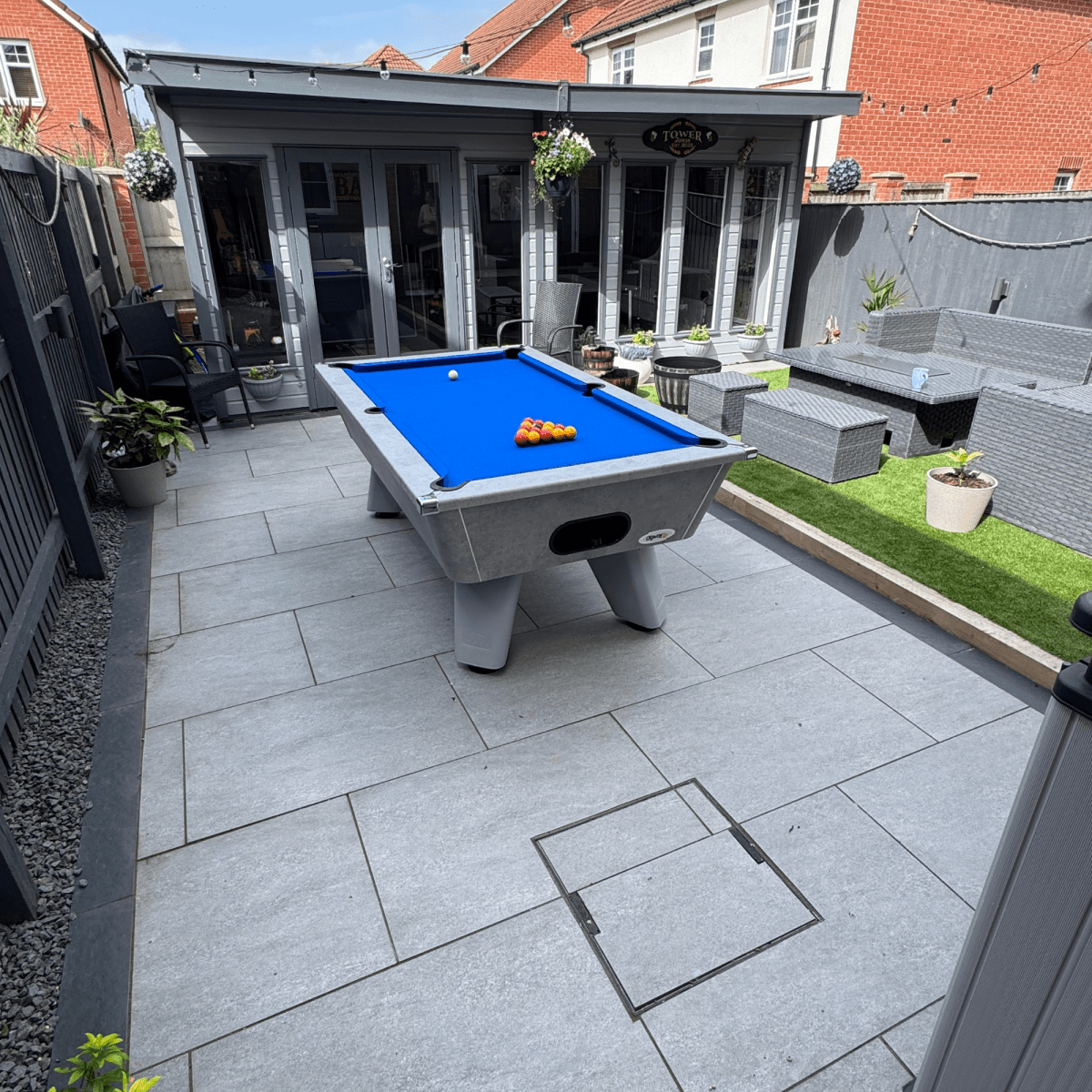 Cry Wolf Outdoor Tournament Pool Table - Urban Grey