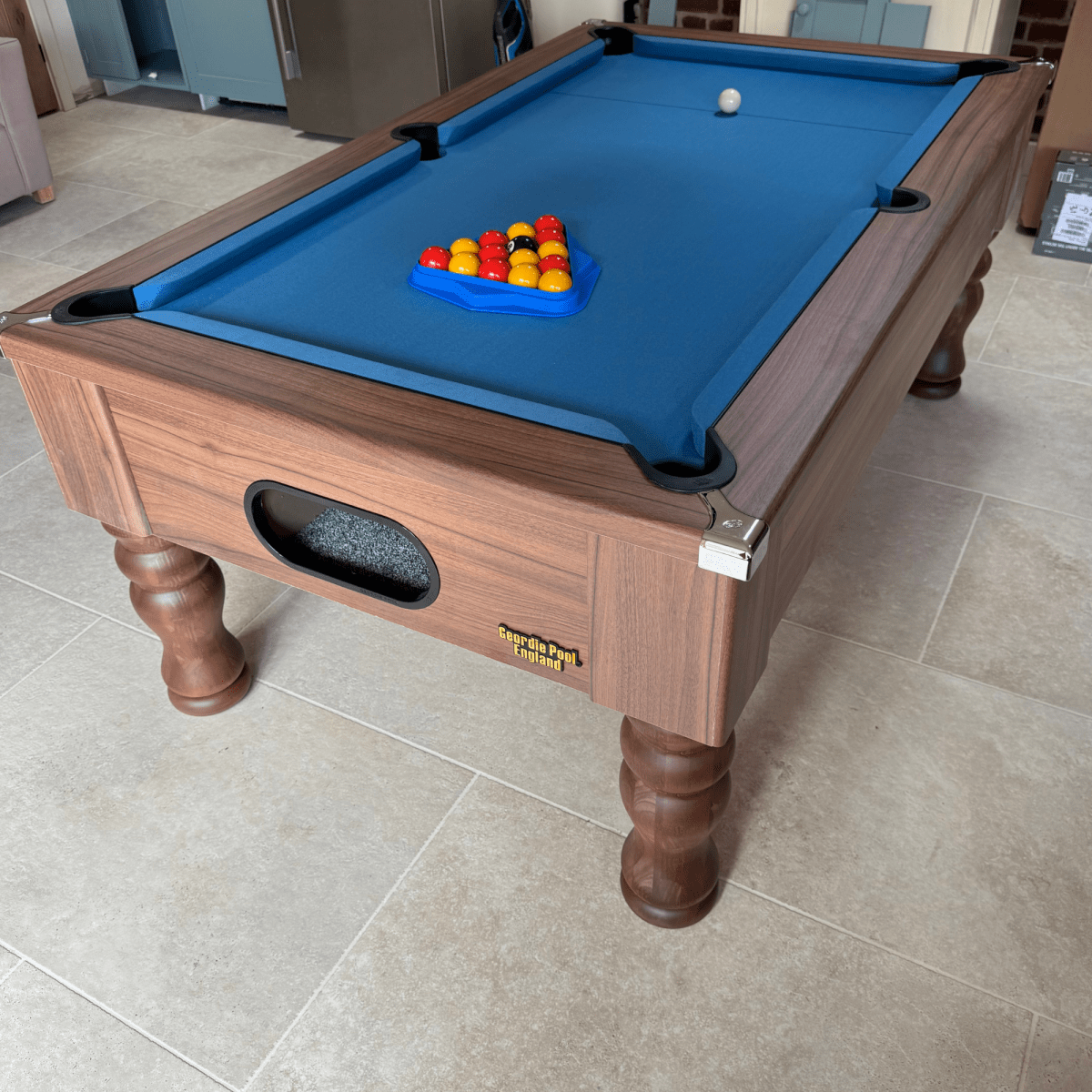 Cry Wolf Turned Leg Pool Table - Streaky Walnut