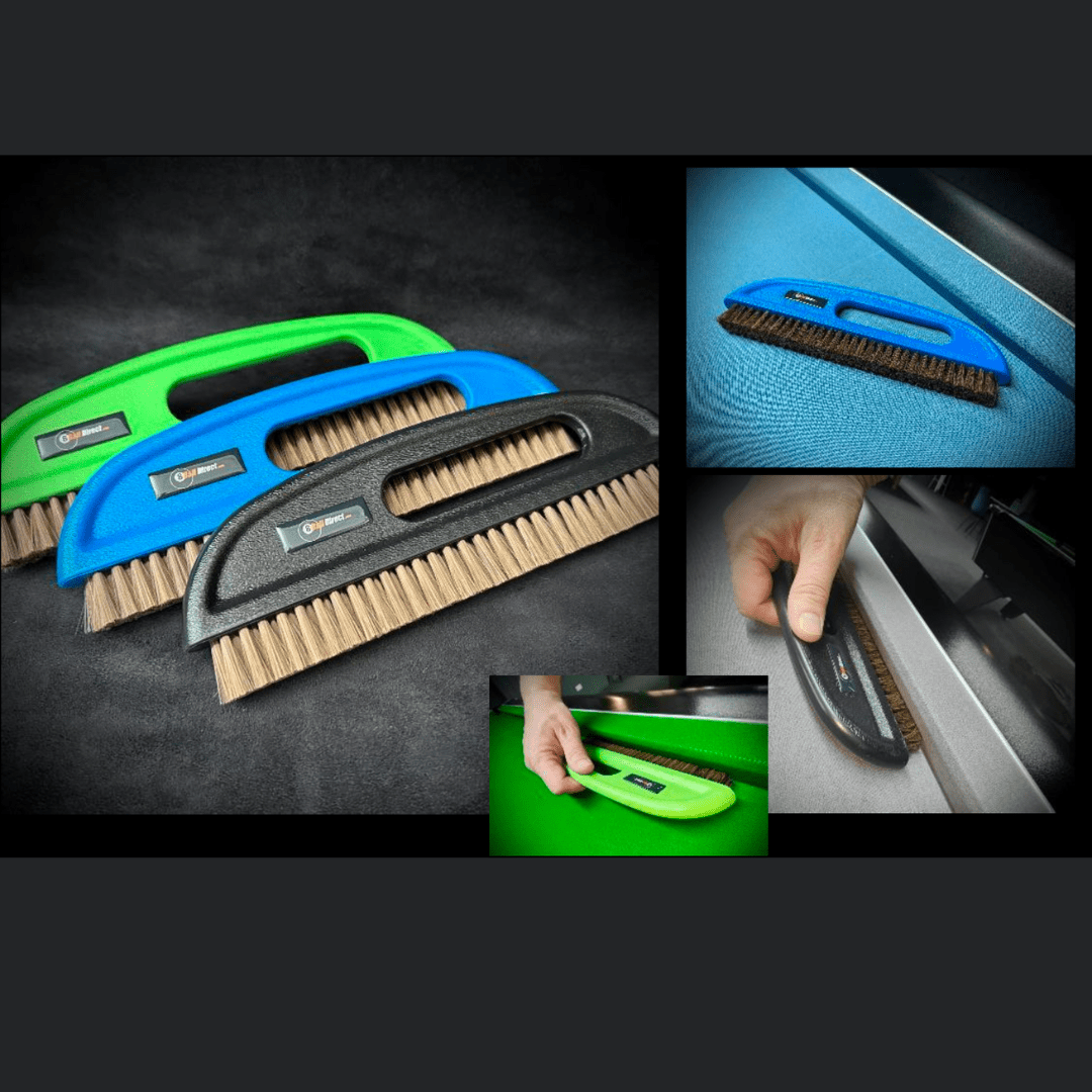 Under Cushion - Rail Brush